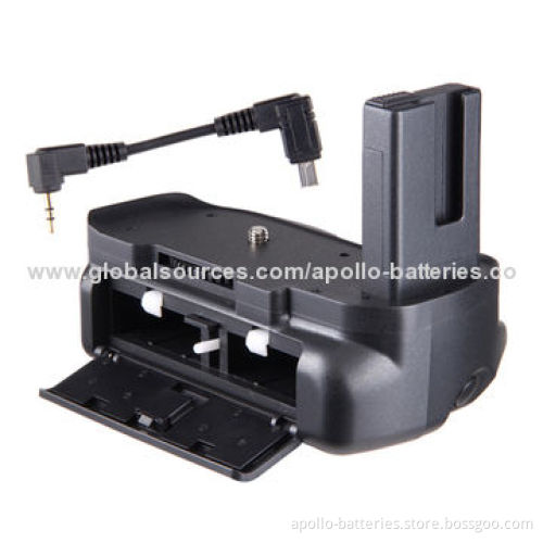 Camera battery grips for Nikon D5100